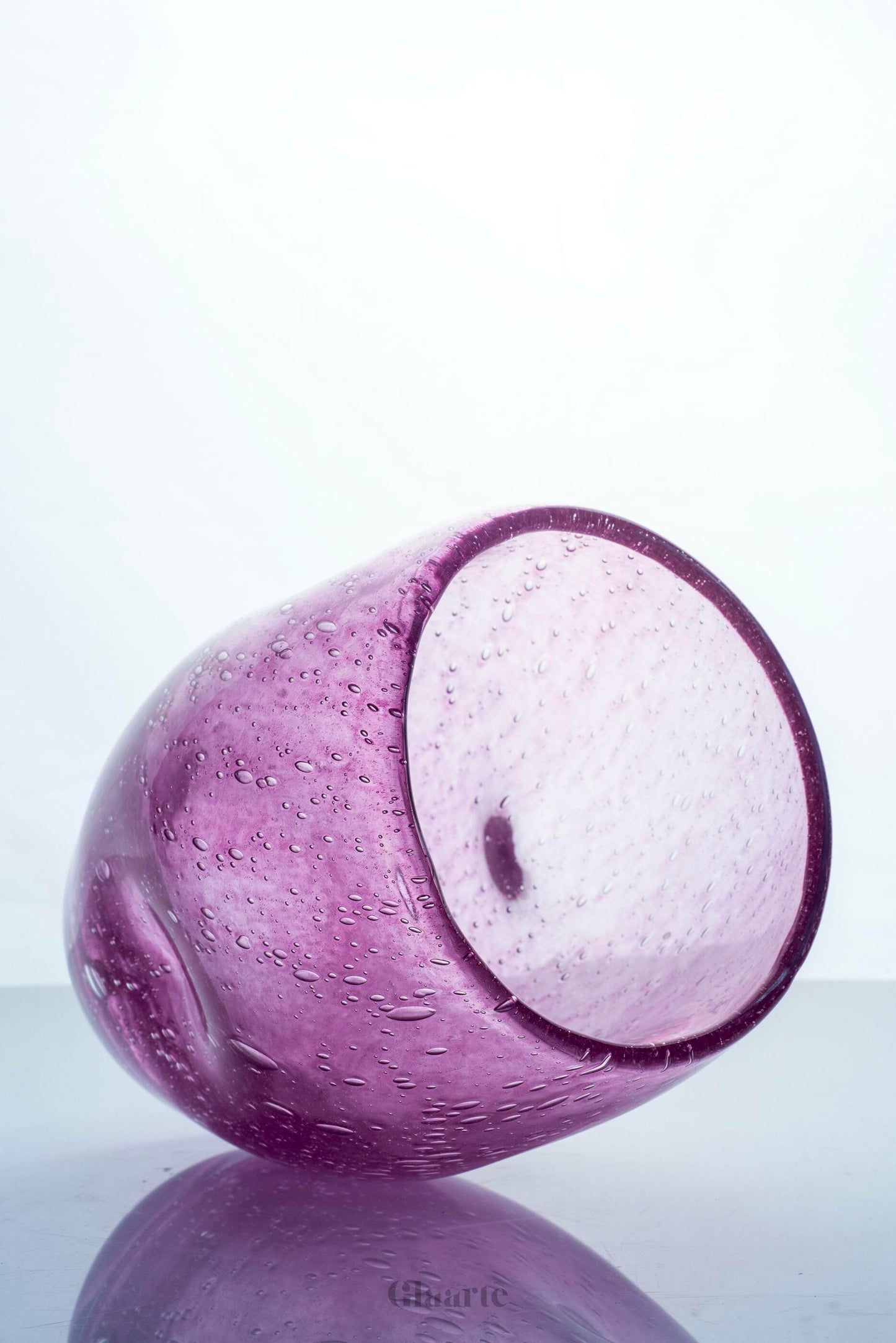 Dekoracyjny fioletowy wazon Tole - Glaarte